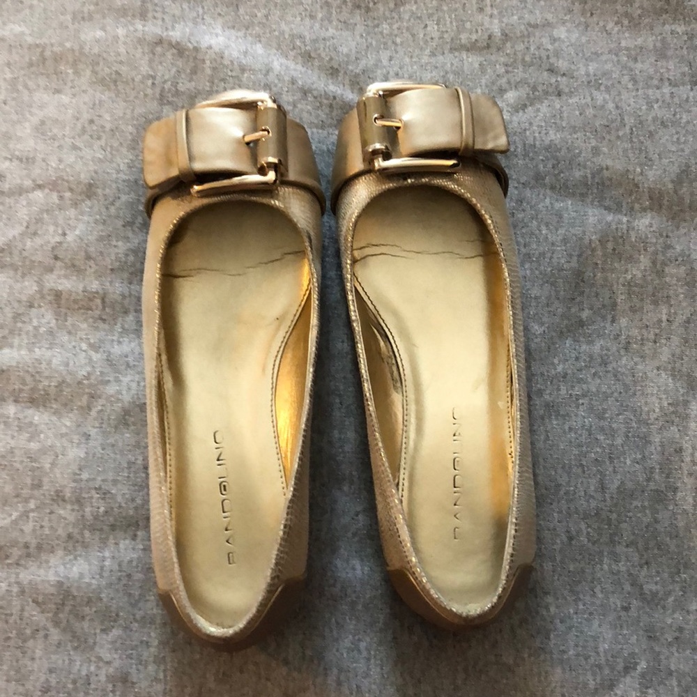 Bandolino nude flats